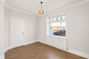Lounge/Diner- click for photo gallery